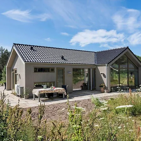 Lk2063-lokken-hermelinvej-22 *